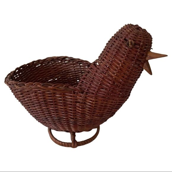 DUCK Chick Shaped Decorative Wicker Basket - Picture 1 of 7